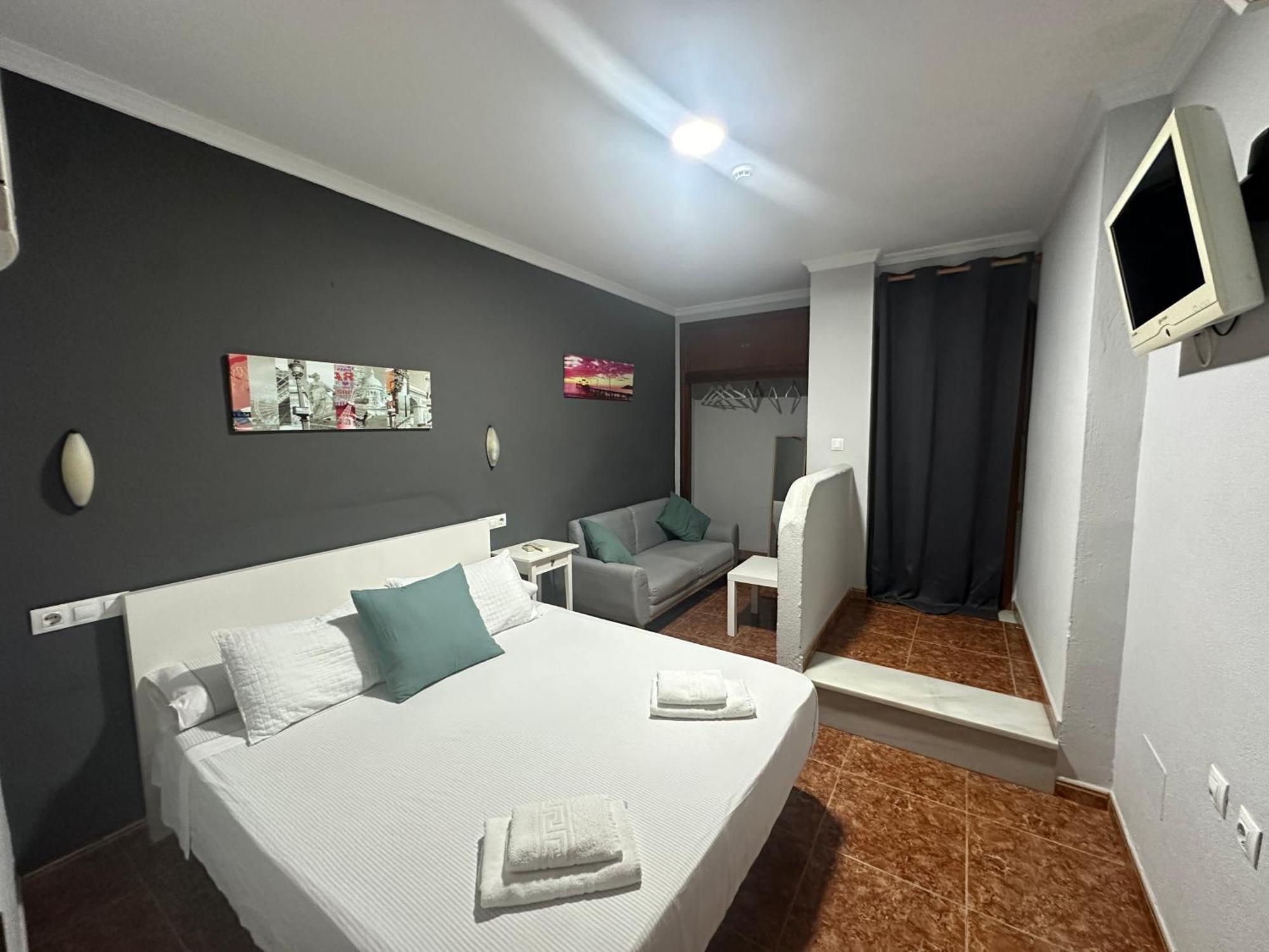 Hostal Tarik Hotel Tarifa Buitenkant foto