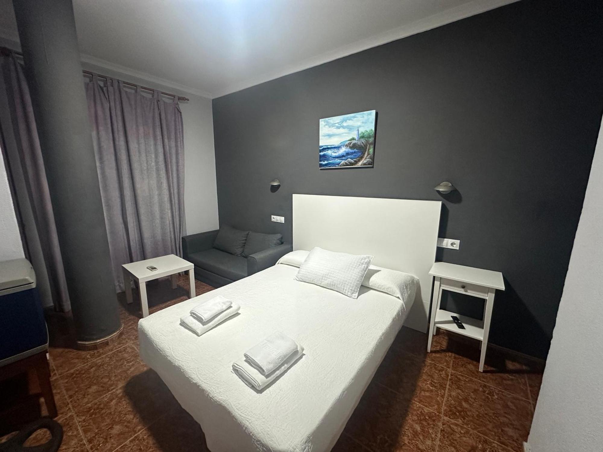 Hostal Tarik Hotel Tarifa Buitenkant foto