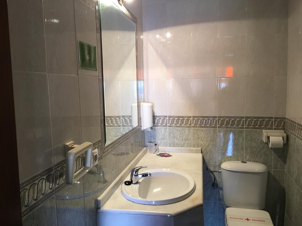 Hostal Tarik Hotel Tarifa Buitenkant foto