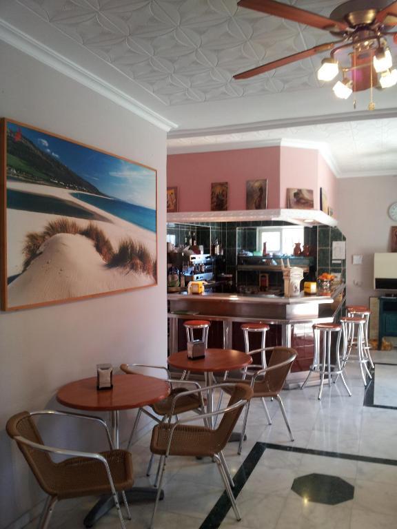 Hostal Tarik Hotel Tarifa Buitenkant foto